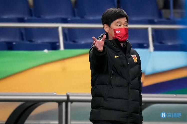 女侠当众被迫高潮h高
